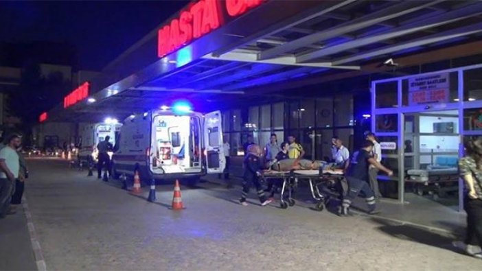 Kilis'te askeri araç devrildi: 8 asker yaralı