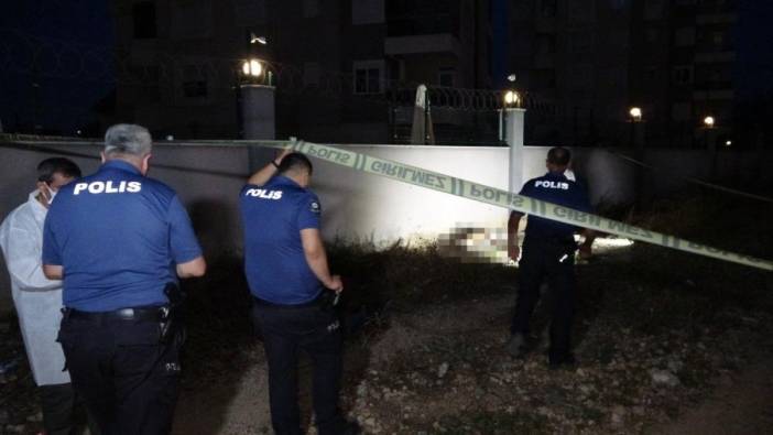 Antalya'da arazide kadın cesedi bulundu