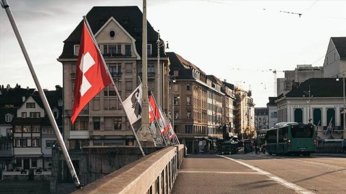 İsviçre yasalara ilişkin referanduma ‘evet’ oyu verdi!