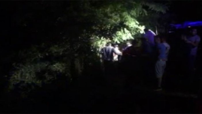Otomobil baraja uçtu: 4 kişi hala kayıp!