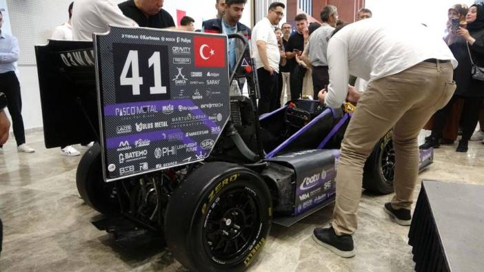 Tesla sponsor oldu, Türkiye’de ilk kez turbo içten yanmalı 'Formula' araç ürettiler