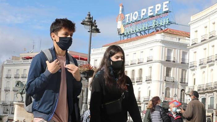 İspanya'da maske zorunluluğu tamamen kalkıyor
