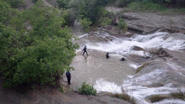 Kahramanmaraş'ta gölete giren 2 kişi boğuldu