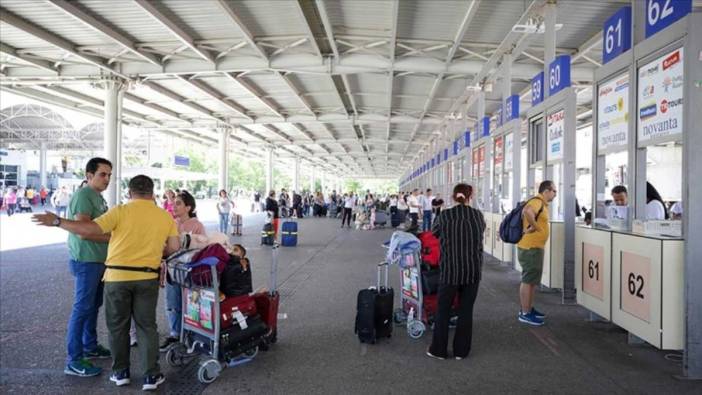 Antalya'ya hava yoluyla gelen turist sayısı 5 milyonun üstünde