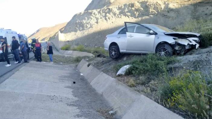Erzincan'da feci kaza: 1 ölü, 3 yaralı