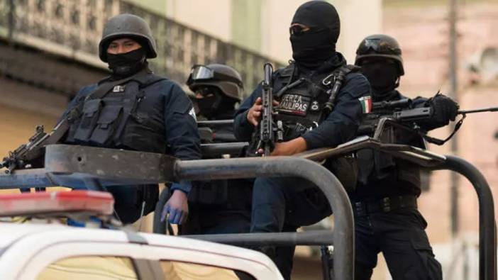 Meksika'da 14 polis kaçırıldı