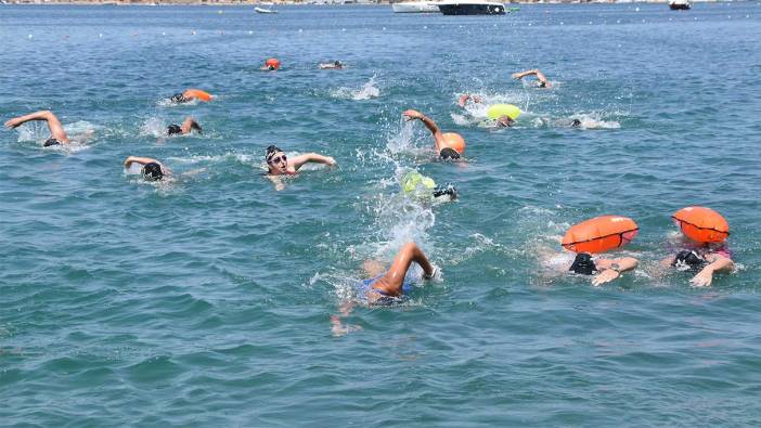 Foça’da yüzme maratonu sona erdi