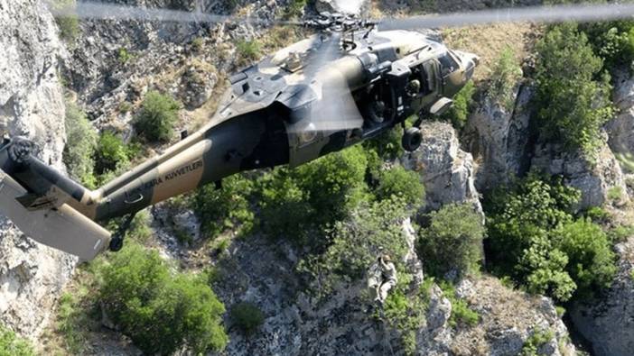 Ankara'da kayalıklara düşen dağcı, askeri helikopterle kurtarıldı