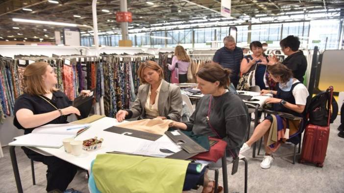 Bursalı tekstilcilerden Fransa’ya ihracat çıkarması
