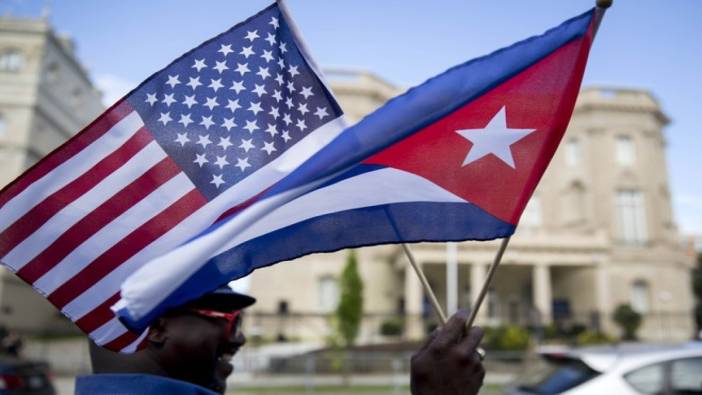 Küba'dan ABD'ye nükleer denizaltı tepkisi
