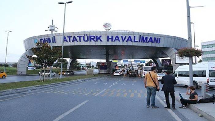 Atatürk Havalimanı’nda bir uçak kırıma uğradı