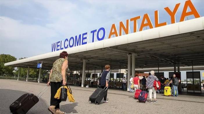 Antalya Havalimanı'nda yolcu rekoru kırıldı