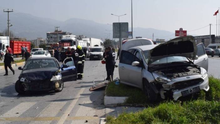 Aydın'da zincirleme trafik kazasında 6 kişi yaralandı