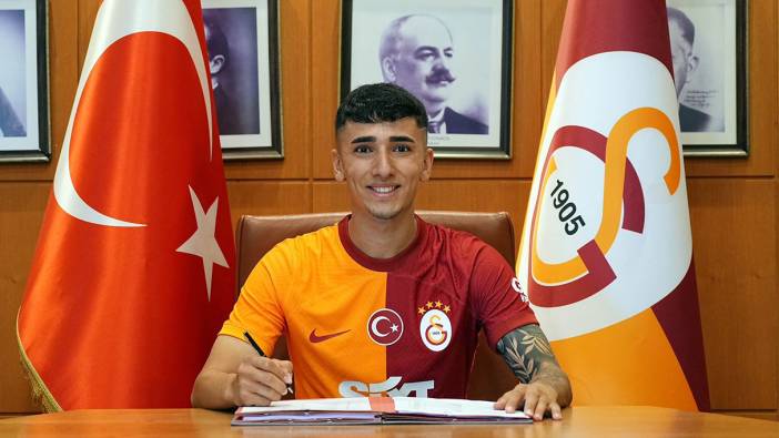 Caner Doğan, Galatasaray ile profesyonel sözleşme imzaladı