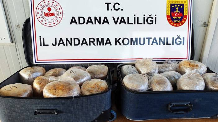 Adana’da bir araçta 20 kilo esrar ele geçirildi