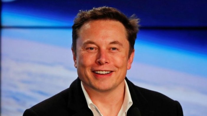 Elon Musk'ı istifaya çağırdı