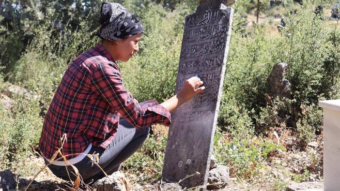 43 mezarlıkta Osmanlı dönemine ait mezar taşları incelendi