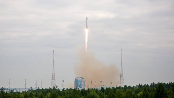 Rusya'nın uzay aracı Ay’ın yörüngesine girdi