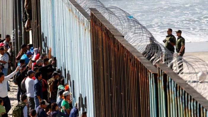 Meksika’dan ABD’ye gitmeye çalışan 3 göçmen çölde öldü!