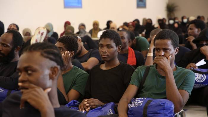 Libya'da 456 düzensiz göçmen ülkelerine geri gönderildi