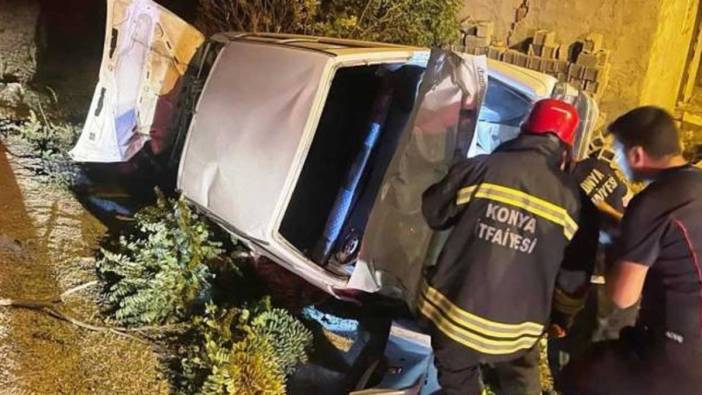 Konya'da kontrolden çıkan otomobil evin bahçesine daldı: 1 yaralı