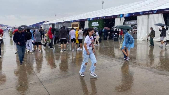 TEKNOFEST’te sağanak yağmura rağmen yoğun ilgi