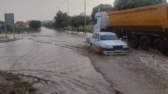 Kayseri'de sağanak yağış etkili oldu