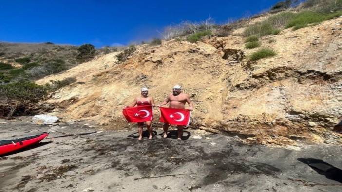 İki Türk sporcu Catalina Kanalı'nı 13 saatte yüzerek geçti
