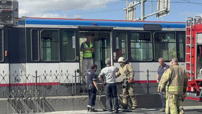 Sultangazi’de tramvaydan çıkan duman panik yarattı: Seferler aksadı