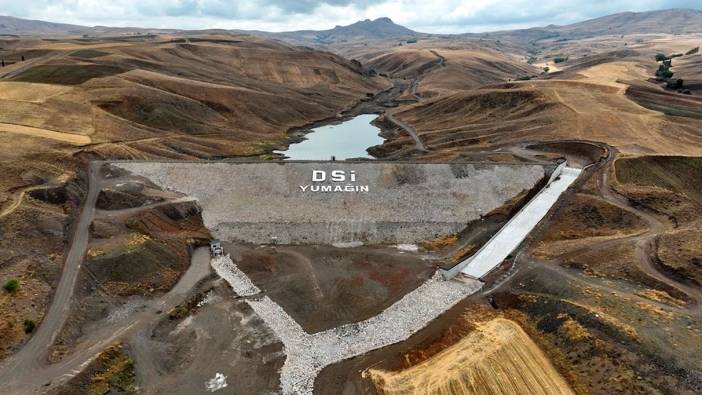 Sivas'ın Gemerek ilçesinde Yumağın Barajı su tutmaya başladı