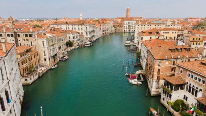 Venedik'e günübirlik gelen turistlerden giriş ücreti alınmasına onay