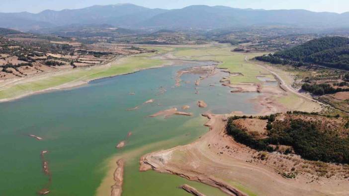 Bayramiç Barajı'nın su seviyesinde büyük düşüş