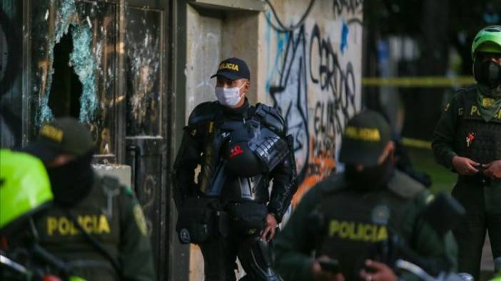 Kolombiya'da silahlı saldırıda 4 asker hayatını kaybetti