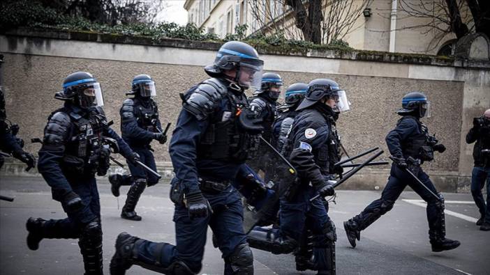 Fransa'da 7 okul terör tehdidi nedeniyle tahliye edildi