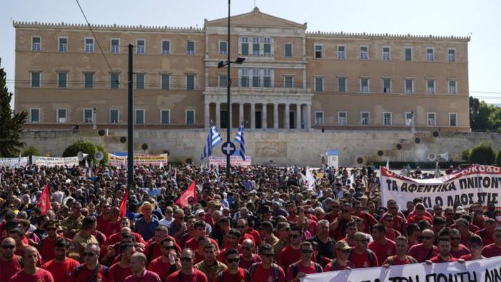 Yunanistan'da günlük çalışma süresi 13 saate yükseltildi: Ülke ayağa kalktı