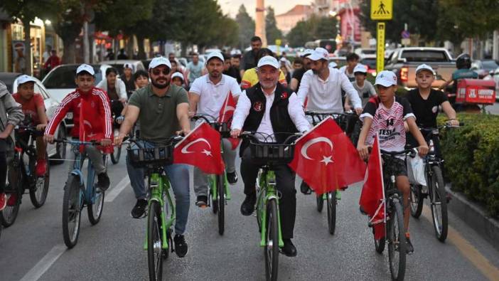 Çorum Belediyesi bisikletle şehir turu düzenledi