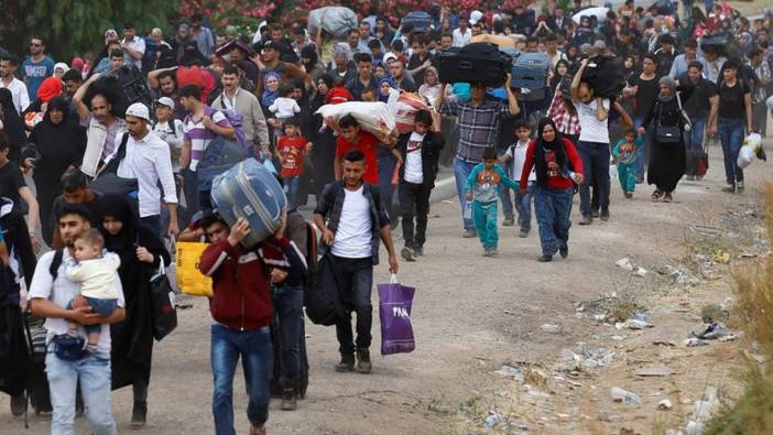 İçişleri Bakanı, muhalefetin "mülteciler için üst sınır getirilmesi" teklifini reddetti