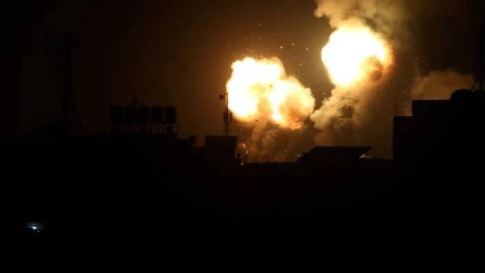 İsrail, Gazze'yi denizden de vurmaya başladı