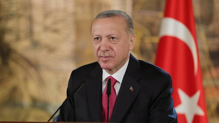 Erdoğan'dan Galatasaray Spor Kulübü Başkanı Özbek'e tebrik telefonu