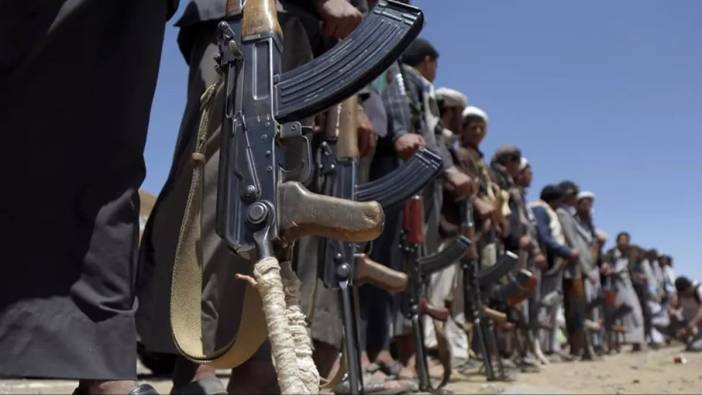 Husiler Yemen hükümetiyle ateşkes girişimi ilan etti