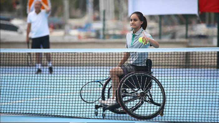 Tekerlekli sandalye teniste hedef dünyanın en iyisi olabilmek
