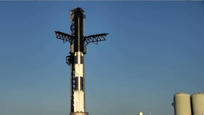 SpaceX, Starship'in fırlatılmasını geciktirdiği için ABD'nin düzenleyici tedbirlerini eleştirdi
