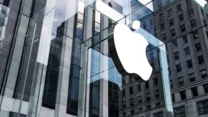 Apple yine yavaşlatma davası açıldı