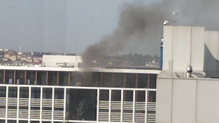 Kavacık'ta özel üniversite binasında yangın