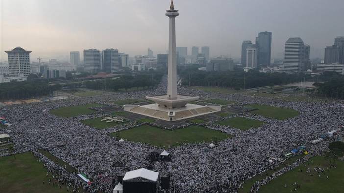 Endonezya'da Filistin'e destek gösterisi düzenlendi