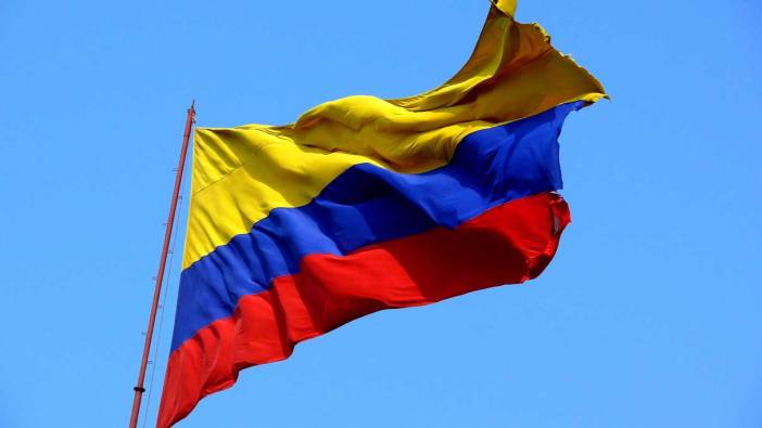 Kolombiya'da askeri helikopter düştü: 4 polis öldü