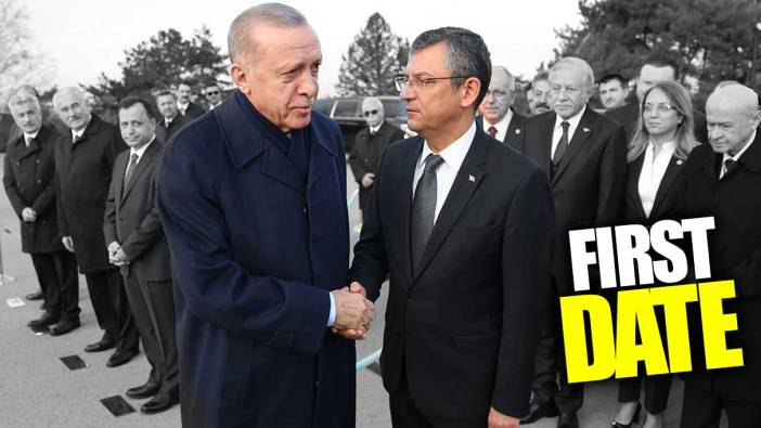 Cumhurbaşkanı Erdoğan ve Özgür Özel arasında Anıtkabir’de ilk buluşma! Soğuk rüzgarlar esti