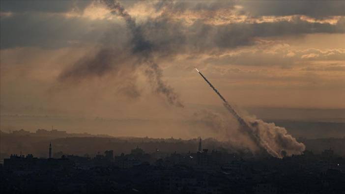 Gazze'den İsrail'e roketler atıldı