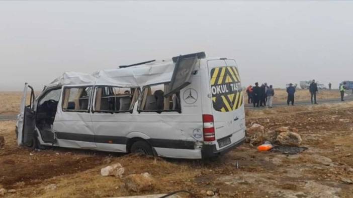 Gaziantep'te minibüs devrildi: 18 yaralı