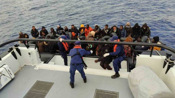 Fethiye açıklarında 66 düzensiz göçmen kurtarıldı